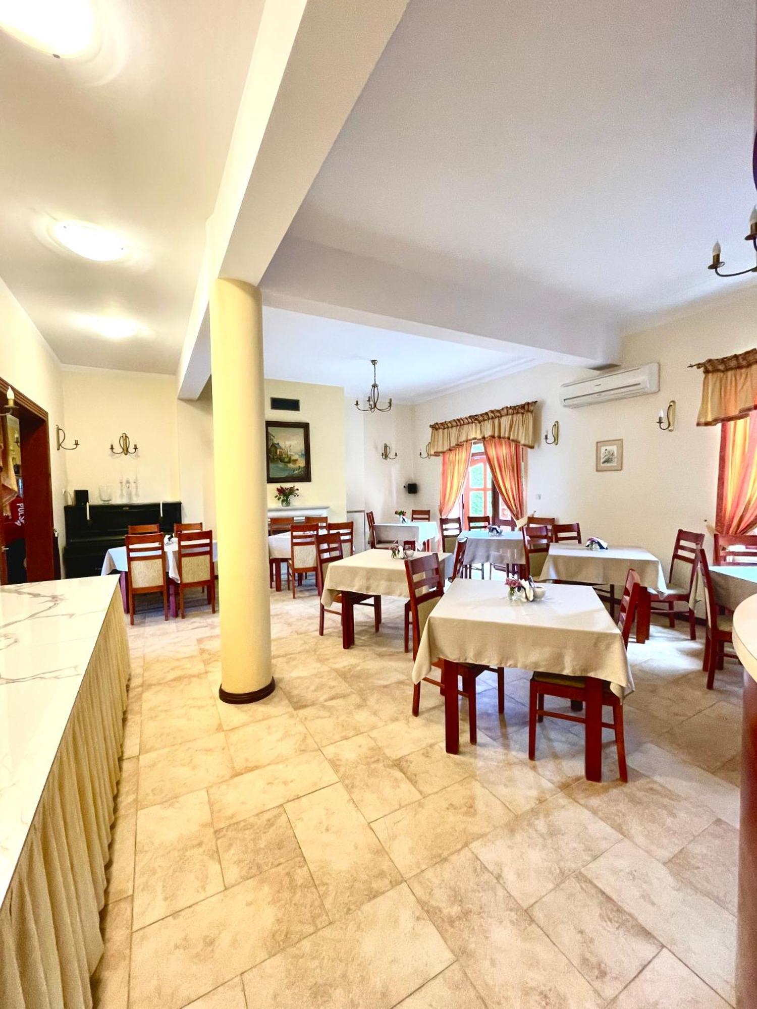 Riviera -Adults Only Villa Rewal Ngoại thất bức ảnh